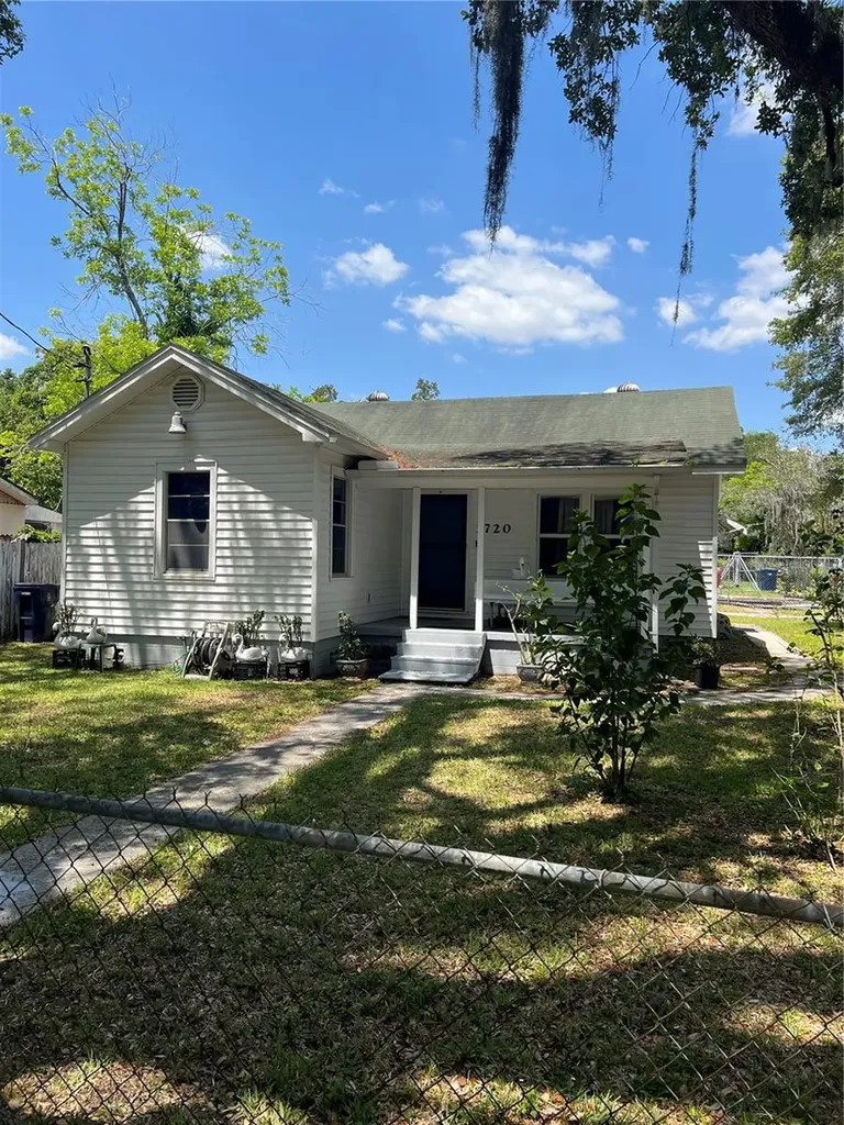 1720 E Chelsea Street Tampa FL 33610