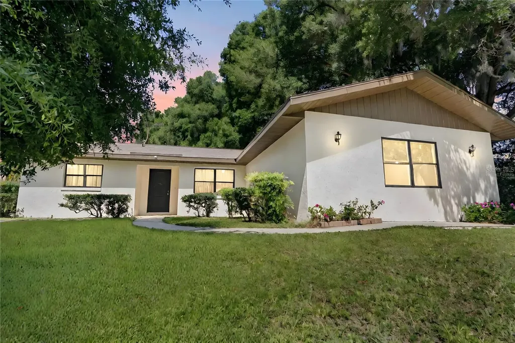 831 S Apopka Avenue Inverness FL 34452