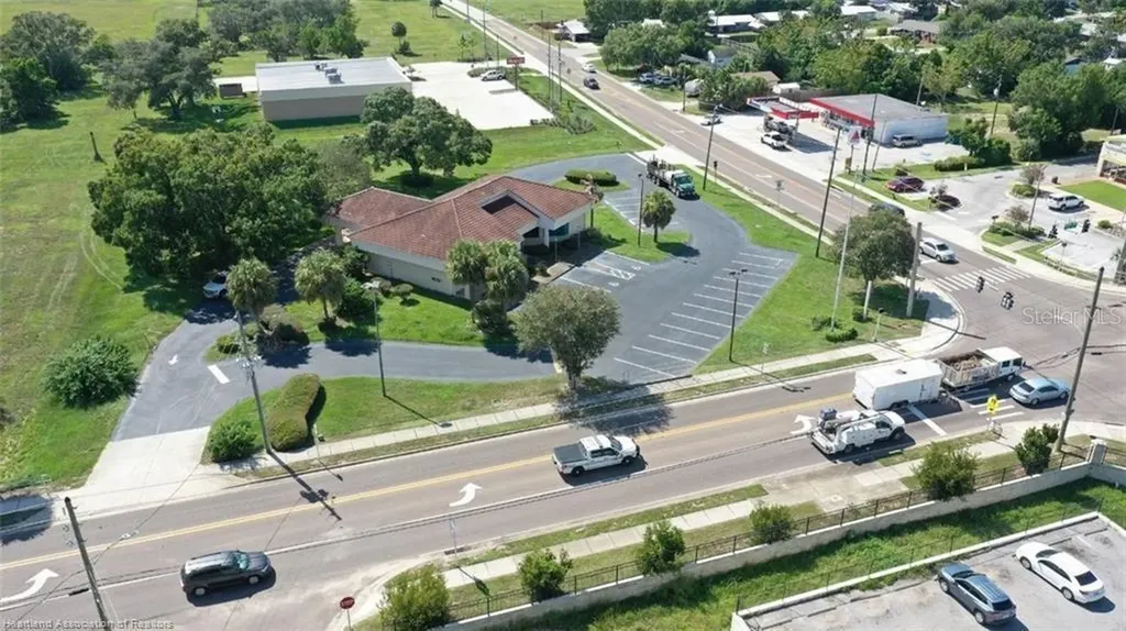 695 N Scenic Highway Frostproof FL 33843