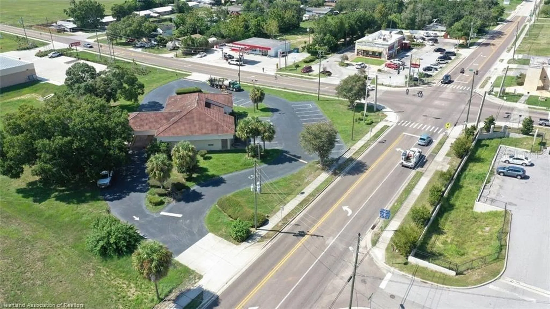 695 N Scenic Highway Frostproof FL 33843