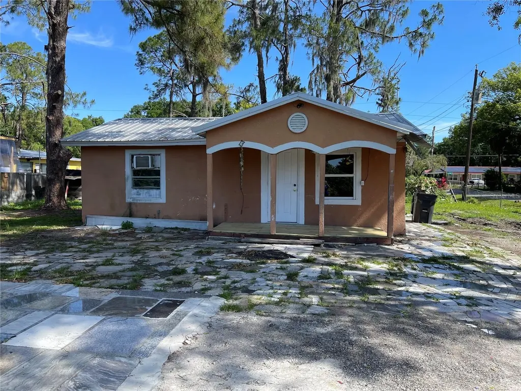 2501 W Highland Street Lakeland FL 33815