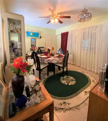 624 Kingston Street S St Petersburg FL 33711