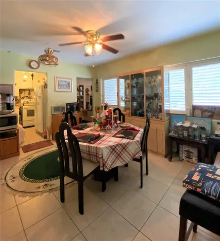 624 Kingston Street S St Petersburg FL 33711