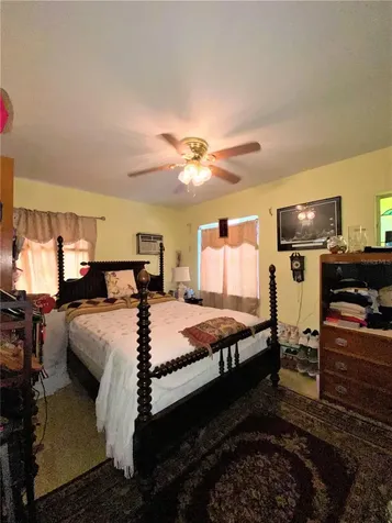 624 Kingston Street S St Petersburg FL 33711