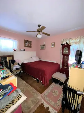 624 Kingston Street S St Petersburg FL 33711