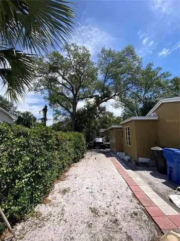 624 Kingston Street S St Petersburg FL 33711