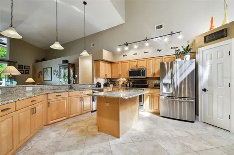 5069 Southampton Circle Tampa FL 33647