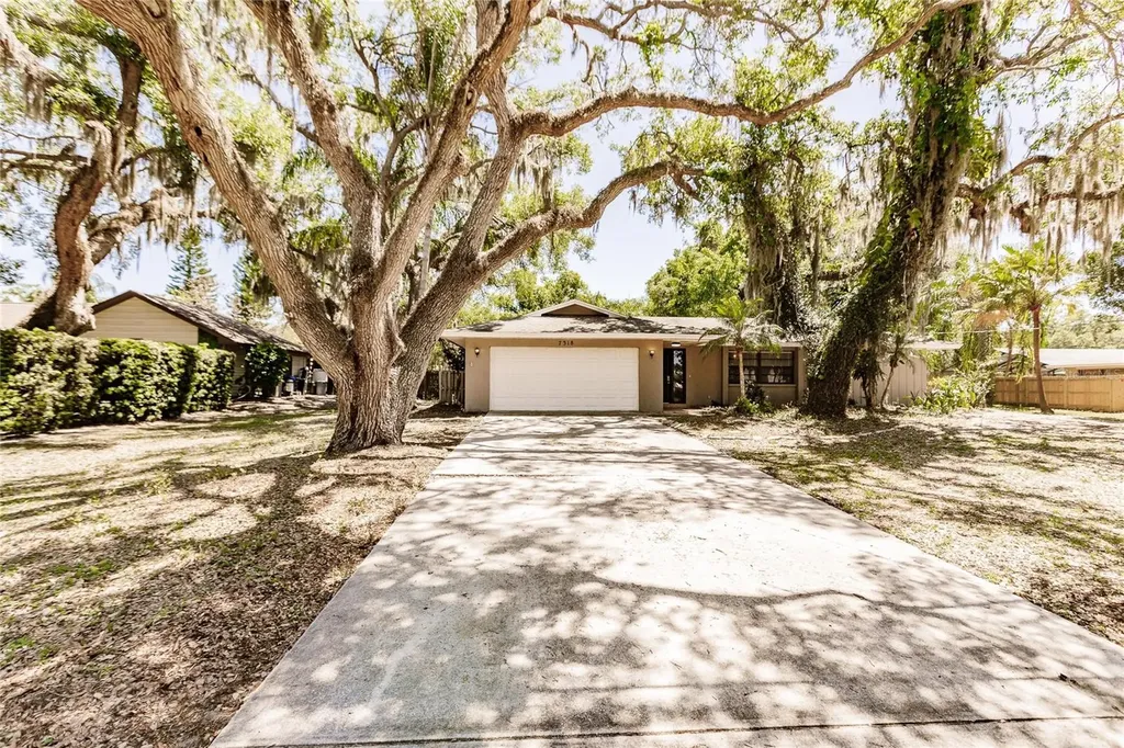 7318 S Leewynn Drive Sarasota FL 34240