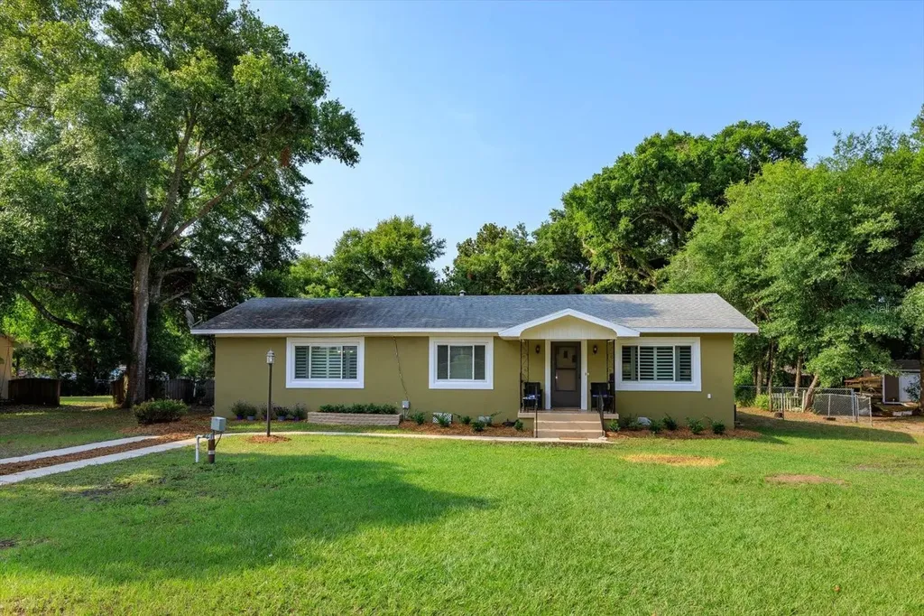 43 Lake Drive Debary FL 32713