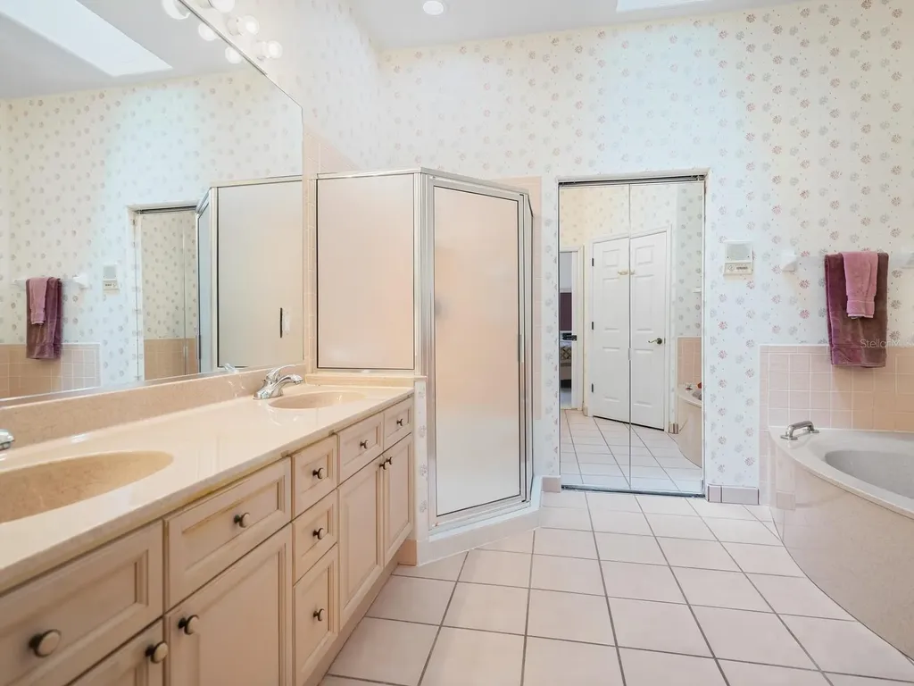 1703 Starling Drive Sarasota FL 34231