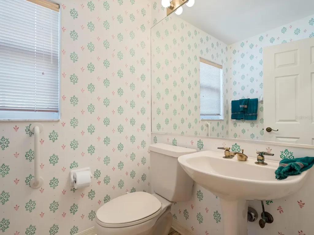 1703 Starling Drive Sarasota FL 34231