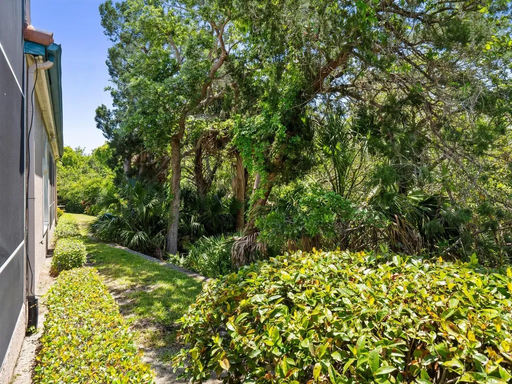 1703 Starling Drive Sarasota FL 34231
