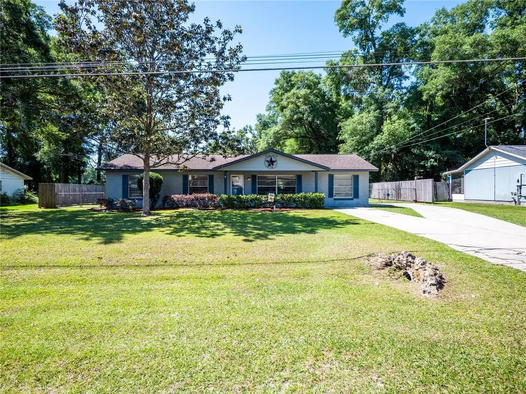 2046 NE 42nd Street Ocala FL 34479
