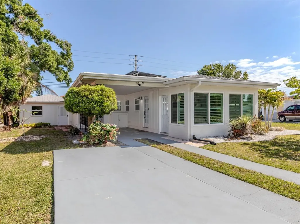 737 Cypress Avenue Venice FL 34285