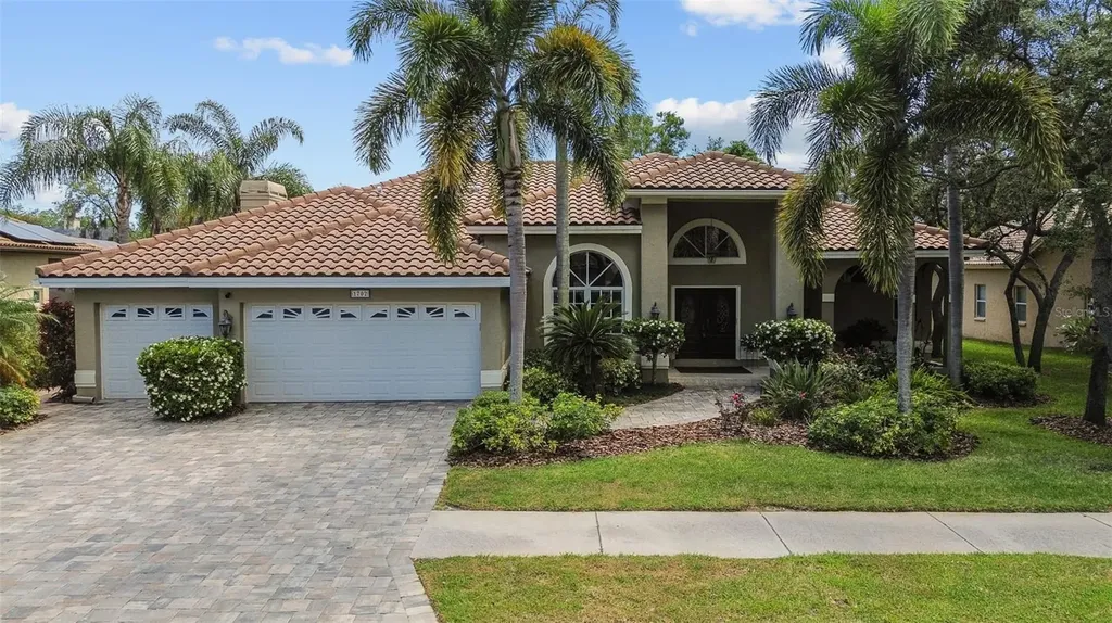 1702 Huntington Court Safety Harbor FL 34695