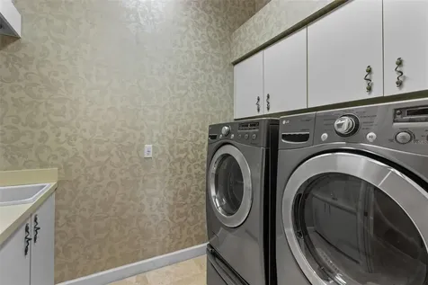 1702 Huntington Court Safety Harbor FL 34695