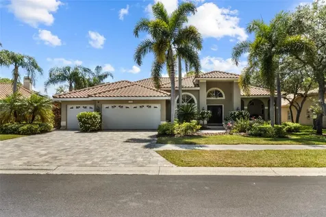 1702 Huntington Court Safety Harbor FL 34695