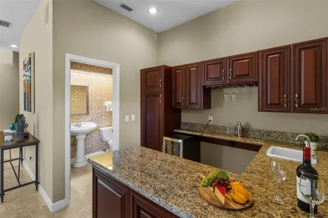 1702 Huntington Court Safety Harbor FL 34695