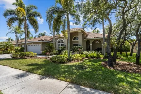 1702 Huntington Court Safety Harbor FL 34695