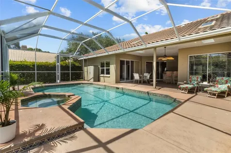 1702 Huntington Court Safety Harbor FL 34695