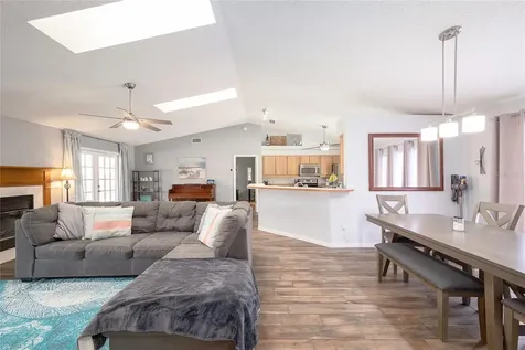 2315 Ballard Avenue Orlando FL 32833