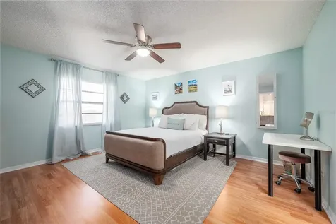 2315 Ballard Avenue Orlando FL 32833