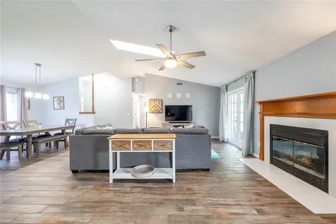 2315 Ballard Avenue Orlando FL 32833