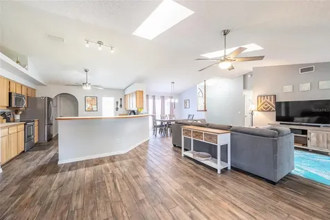 2315 Ballard Avenue Orlando FL 32833