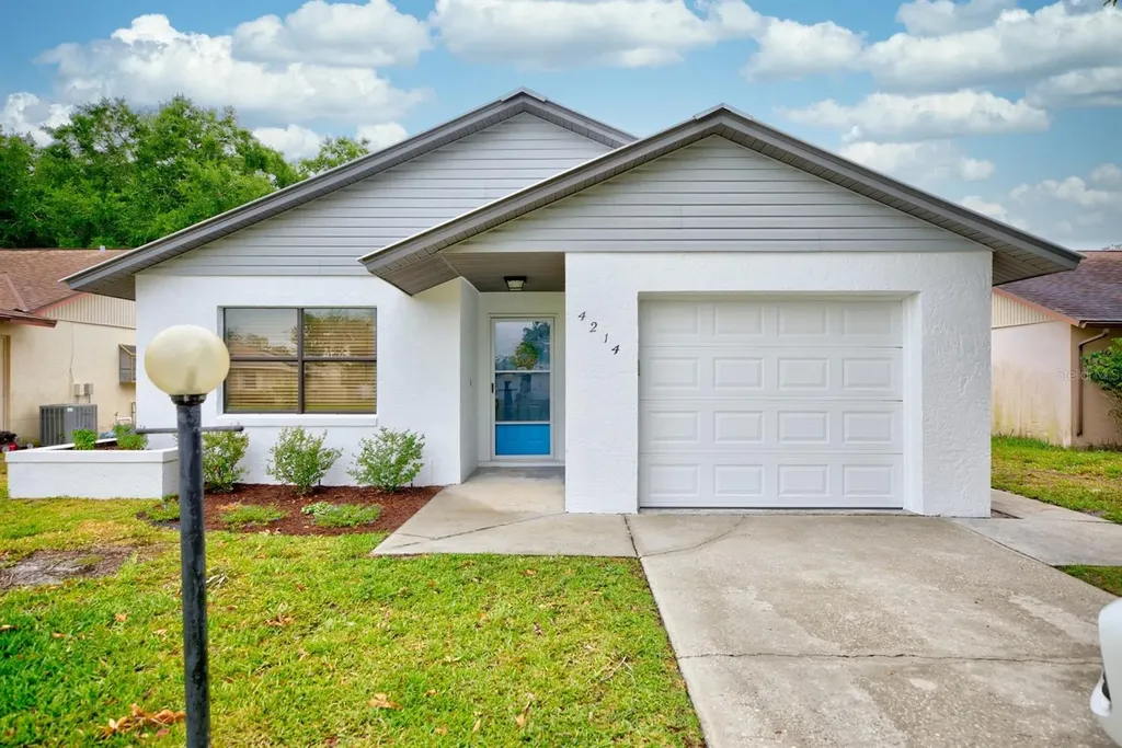 4214 Thompson Avenue Sebring FL 33875