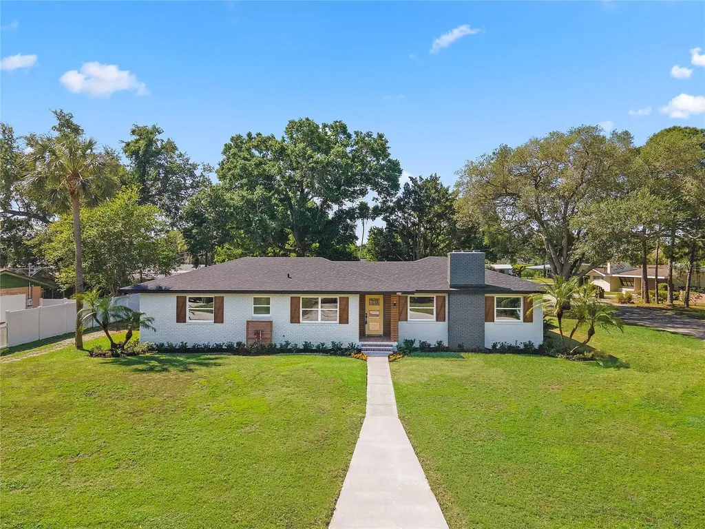 902 Avenue L SE Winter Haven FL 33880