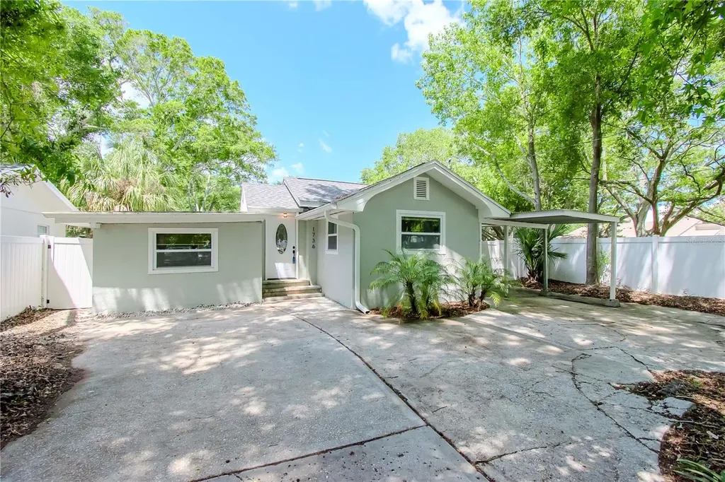 1736 N Betty Lane Clearwater FL 33755