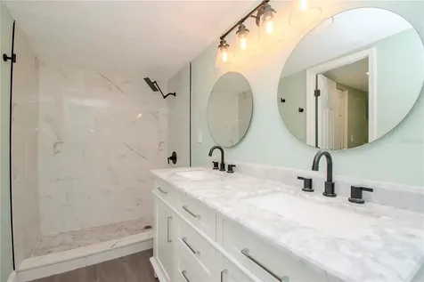 1736 N Betty Lane Clearwater FL 33755