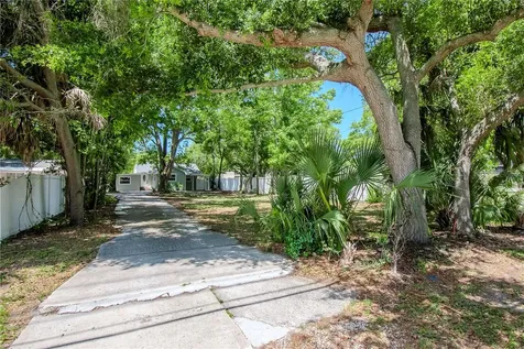 1736 N Betty Lane Clearwater FL 33755