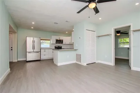 1736 N Betty Lane Clearwater FL 33755