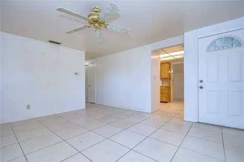 4536 W Burke Street Tampa FL 33614