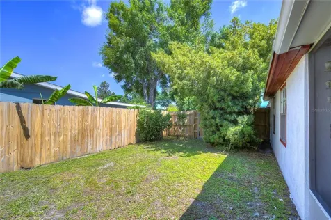 4536 W Burke Street Tampa FL 33614