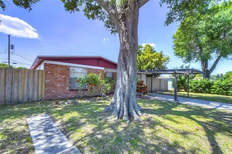 4536 W Burke Street Tampa FL 33614