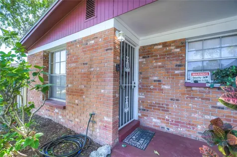 4536 W Burke Street Tampa FL 33614