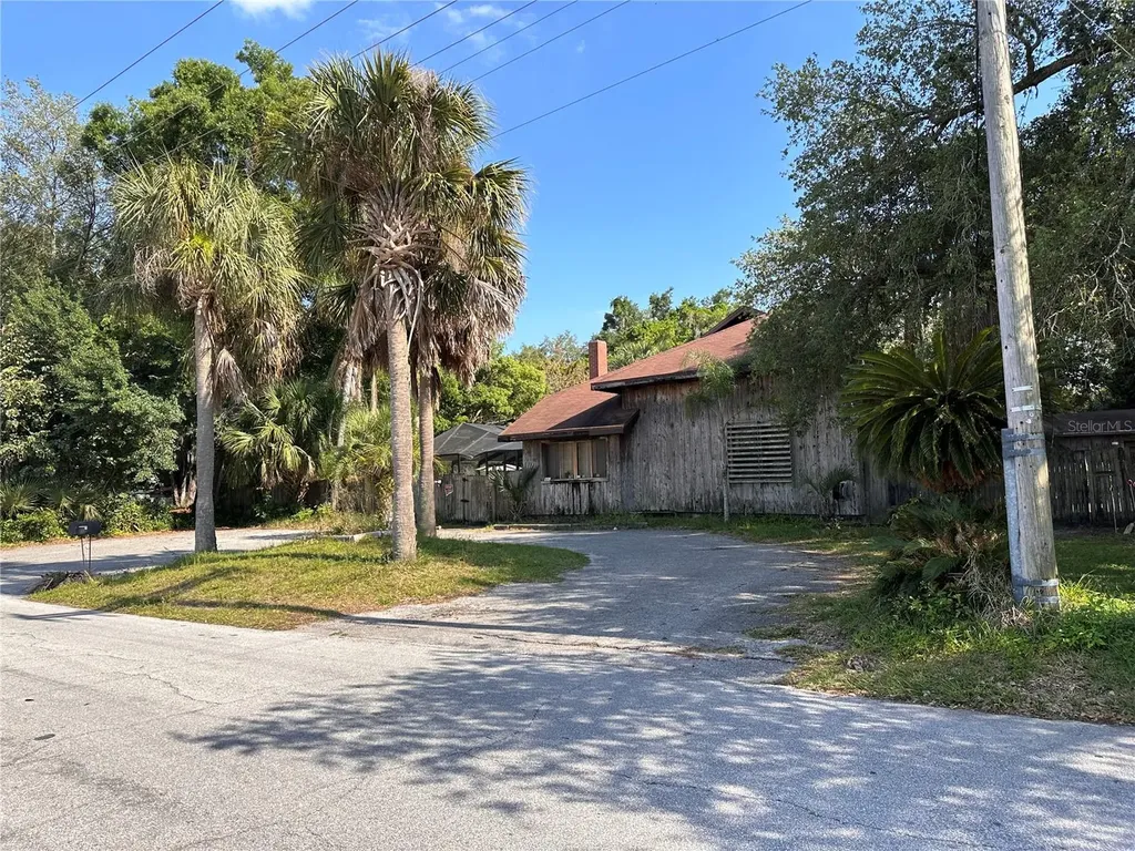 640 Avenue B NE Winter Haven FL 33881