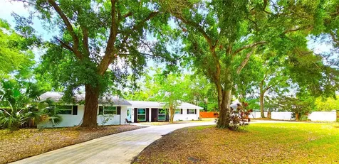7603 Barry Road Tampa FL 33615