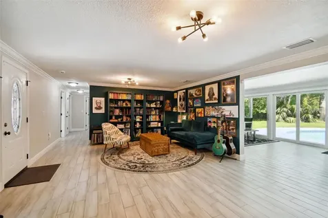 7603 Barry Road Tampa FL 33615