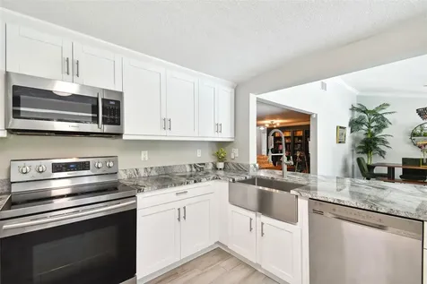 7603 Barry Road Tampa FL 33615