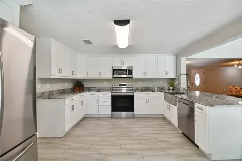 7603 Barry Road Tampa FL 33615