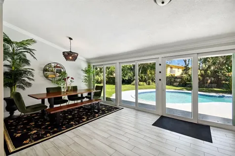 7603 Barry Road Tampa FL 33615