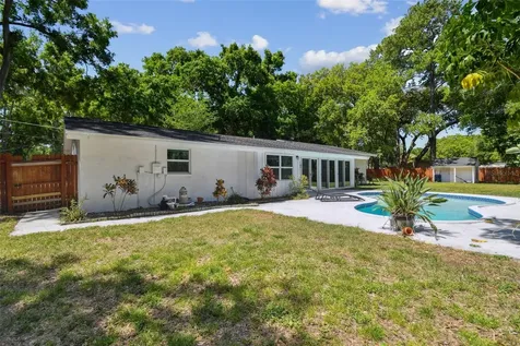 7603 Barry Road Tampa FL 33615