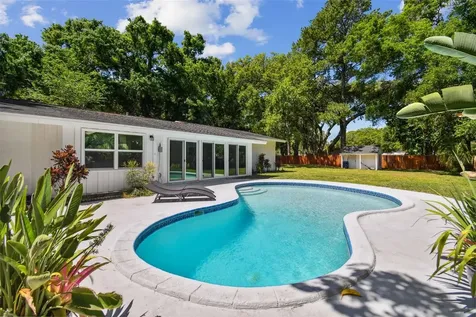 7603 Barry Road Tampa FL 33615