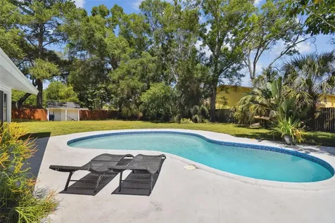7603 Barry Road Tampa FL 33615