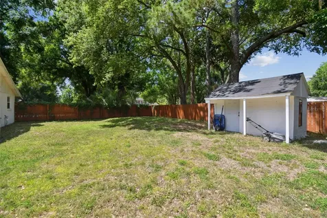 7603 Barry Road Tampa FL 33615