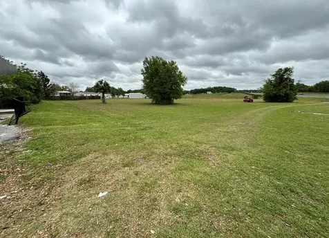 Tbt SE Hwy 484 Highway SE Belleview FL 34420