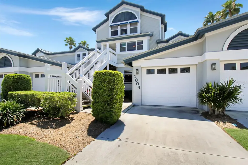 1304 Siesta Bayside Drive Sarasota FL 34242